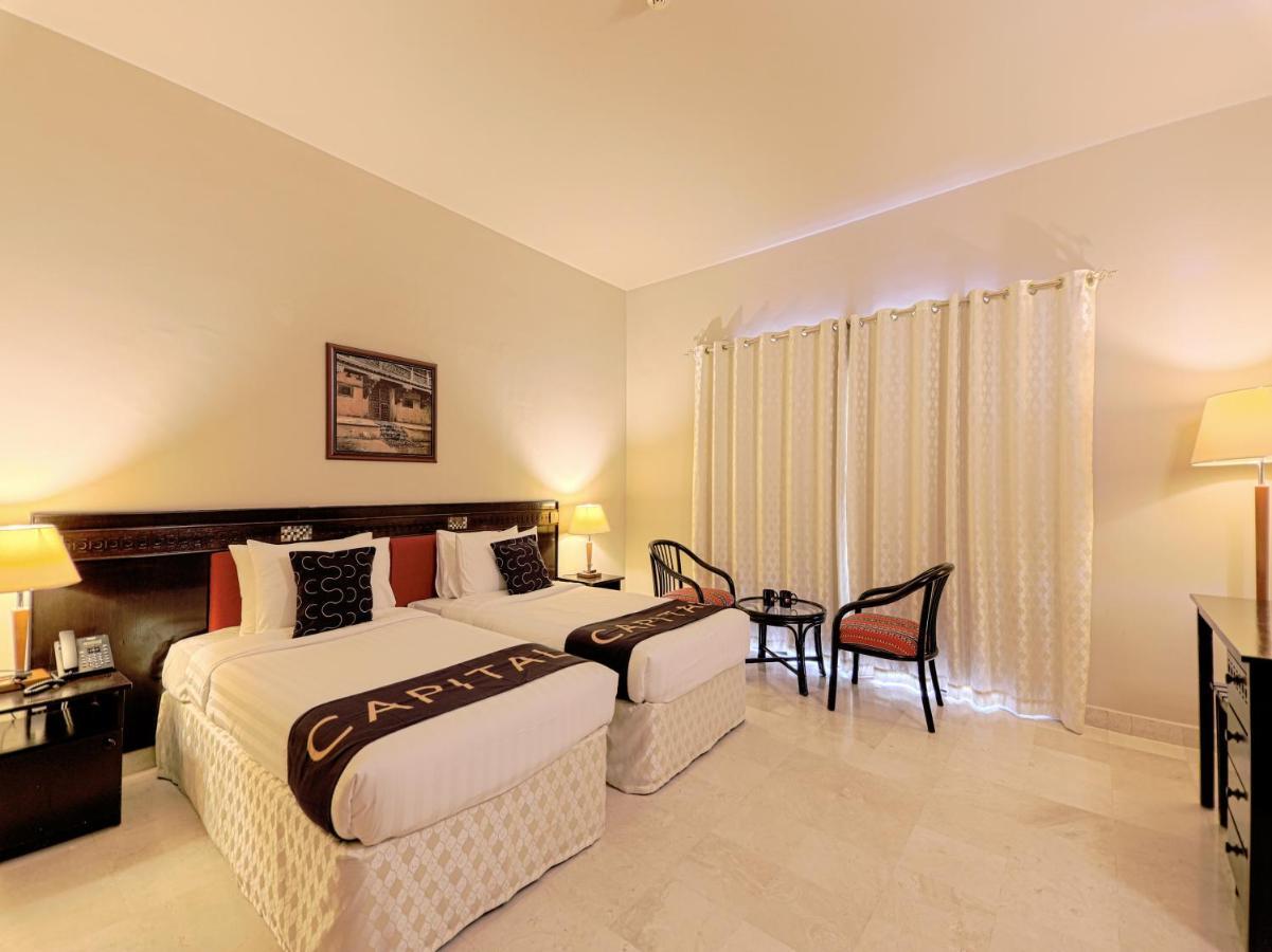 Capital O133 Al Sawadi Beach Resort & Spa Barka Luaran gambar
