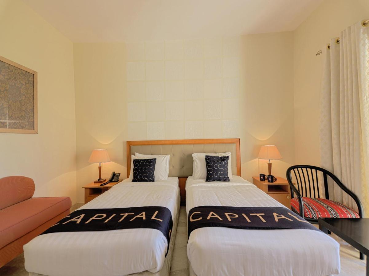 Capital O133 Al Sawadi Beach Resort & Spa Barka Luaran gambar
